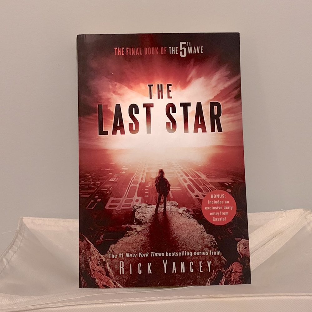 The 5th Wave Collection - Picture 4 of 4